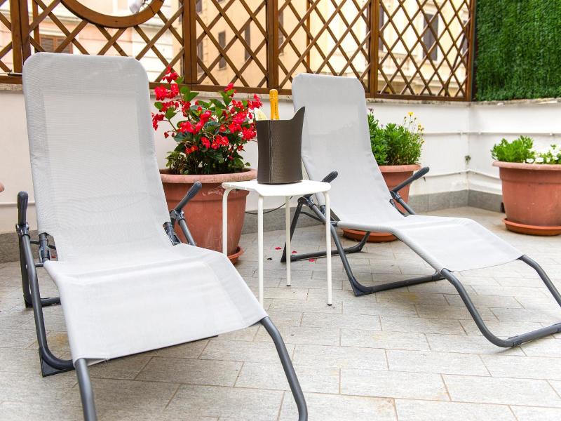 B&B CultRoma Roof Garden image