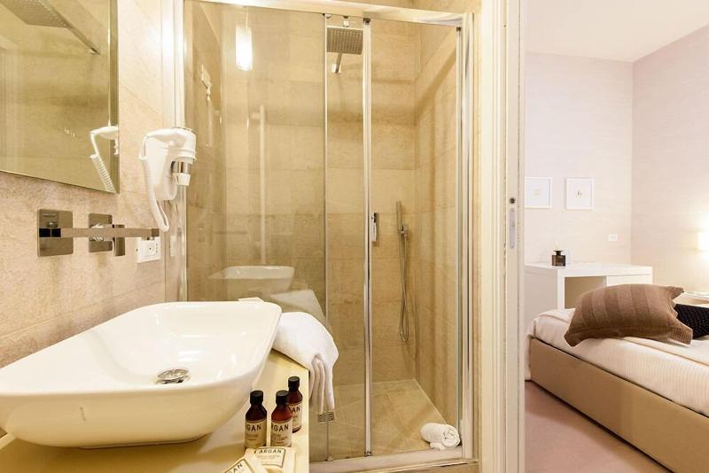 B&B Blanc image