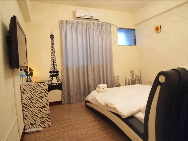 Love Fenjia Colorful Hotel
