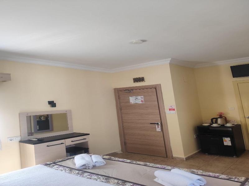 Canna Garden Hotel image