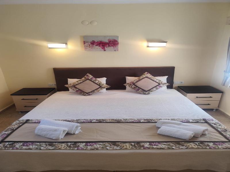 Canna Garden Hotel image