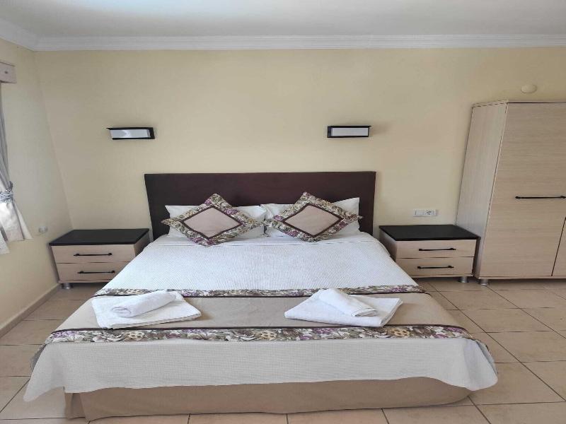 Canna Garden Hotel image
