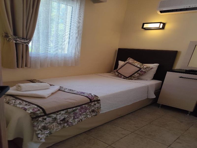 Canna Garden Hotel image