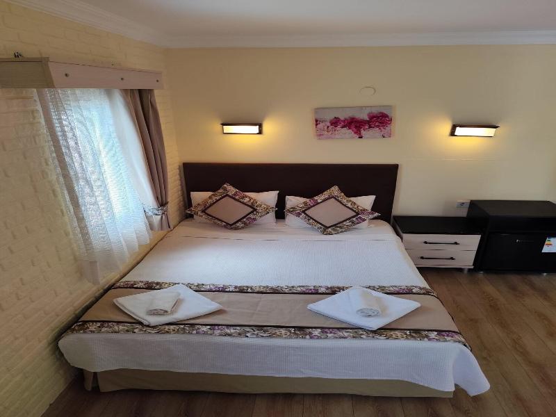 Canna Garden Hotel image