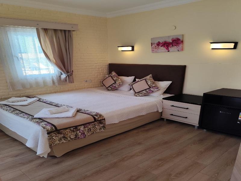 Canna Garden Hotel image