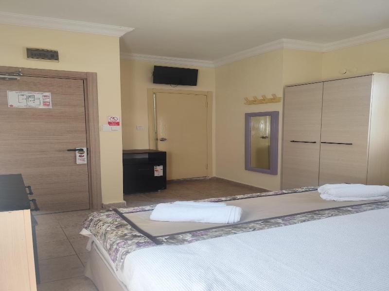 Canna Garden Hotel image