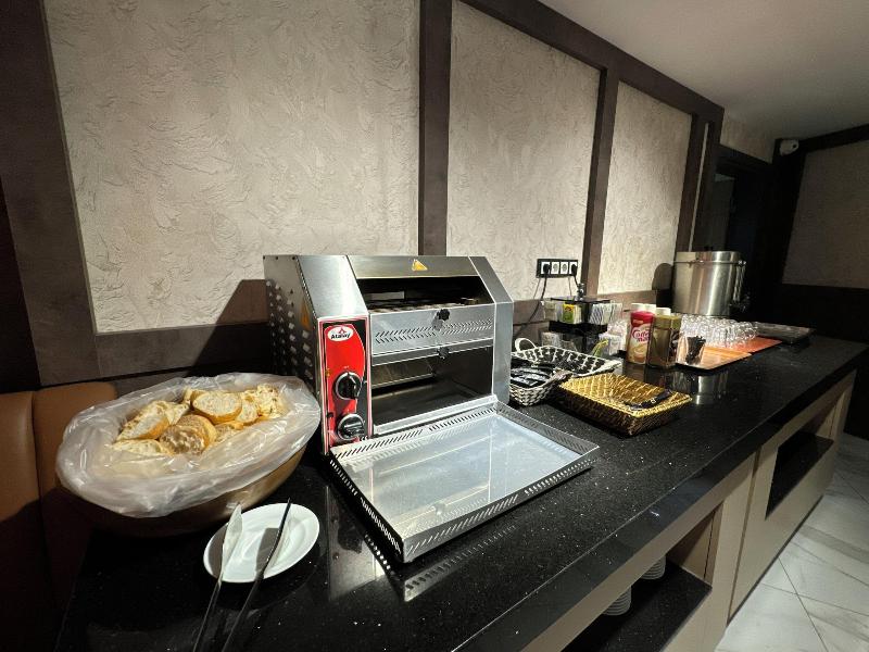 Korkmaz Otel image