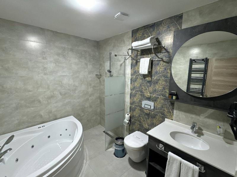 Korkmaz Otel image