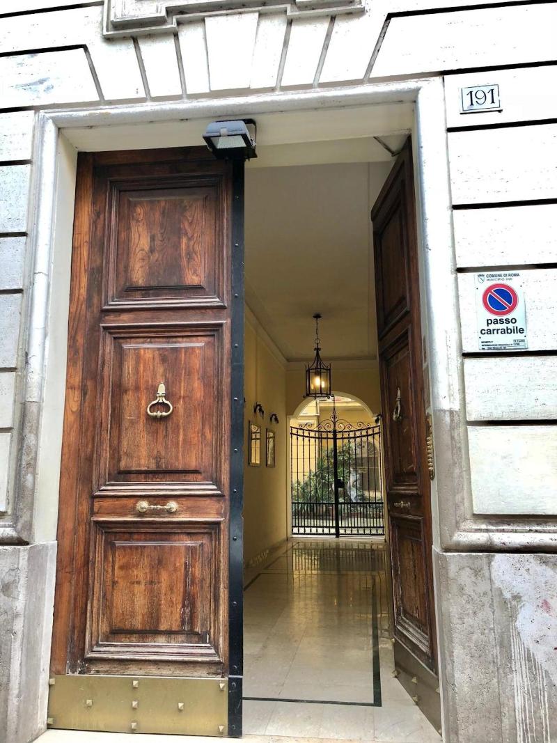 Gracchi Guest House image