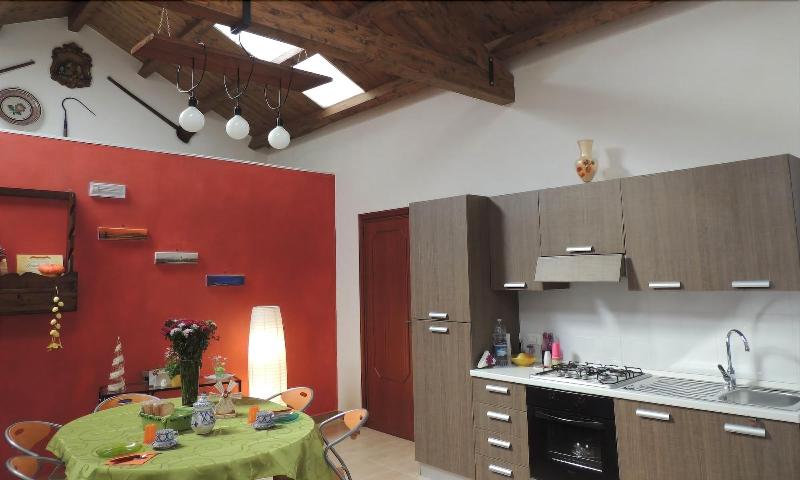 Donnaciccinatrapani image