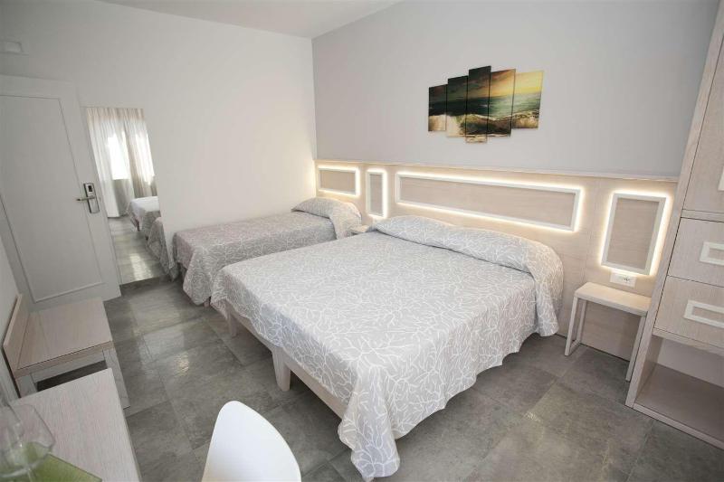 B&B Holiday Tropea image