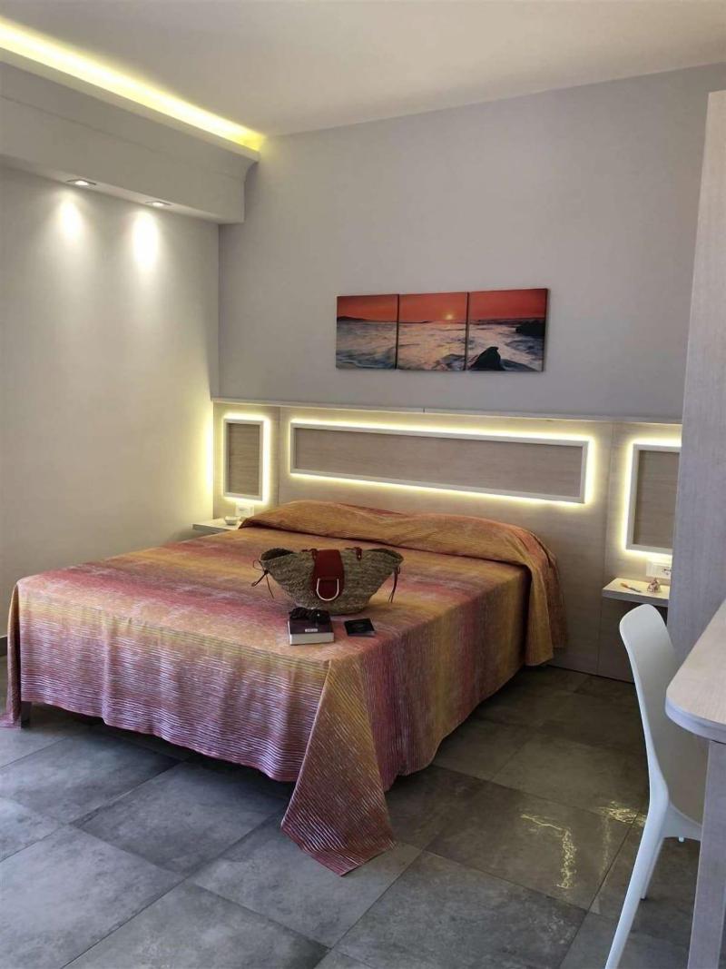 B&B Holiday Tropea image