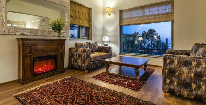 Larisa Resort, Mussoorie