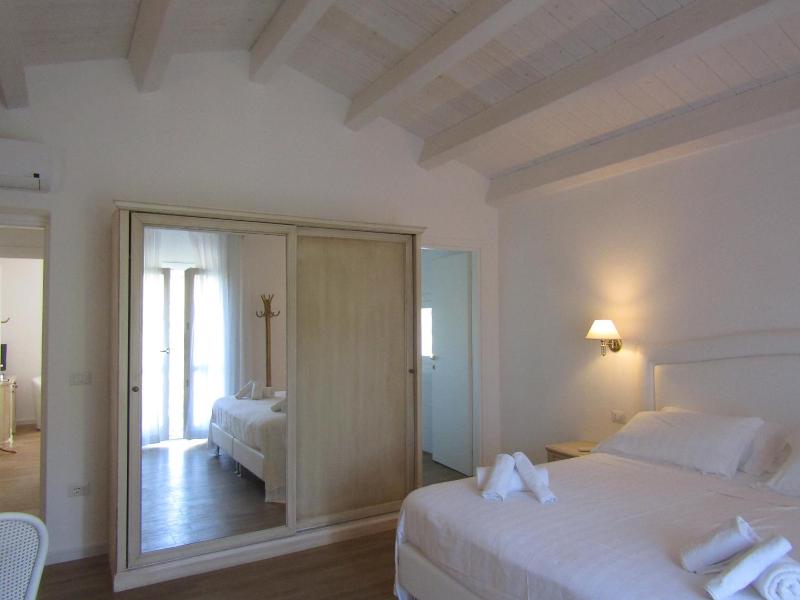 Arenosu A Pochi Km Dalle Spiagge image