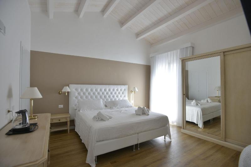 Arenosu A Pochi Km Dalle Spiagge image