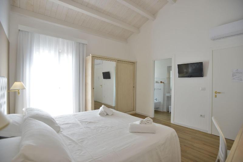 Arenosu A Pochi Km Dalle Spiagge image