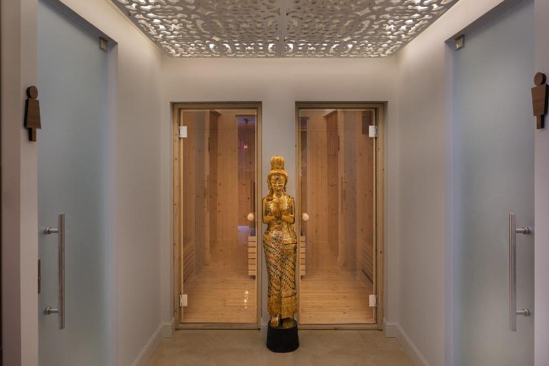 Royal Shangrila image