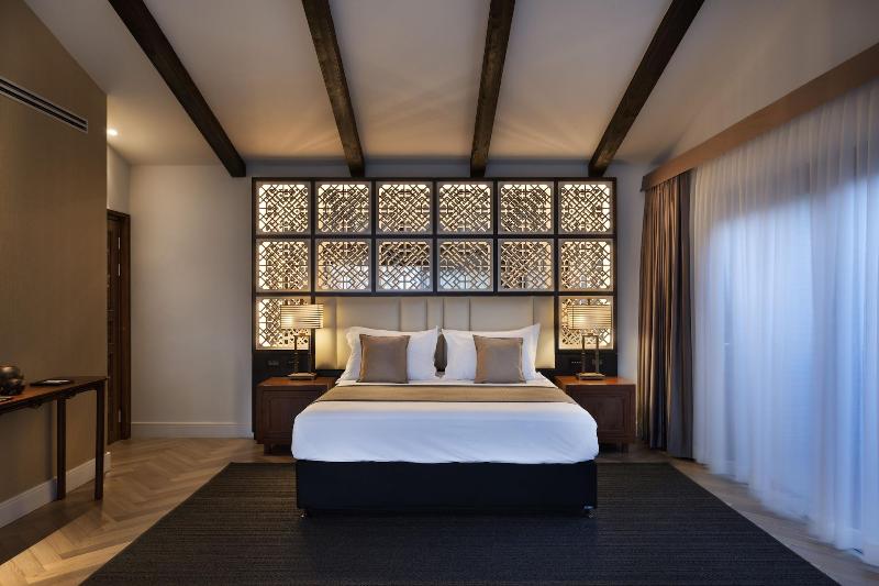 Royal Shangrila image