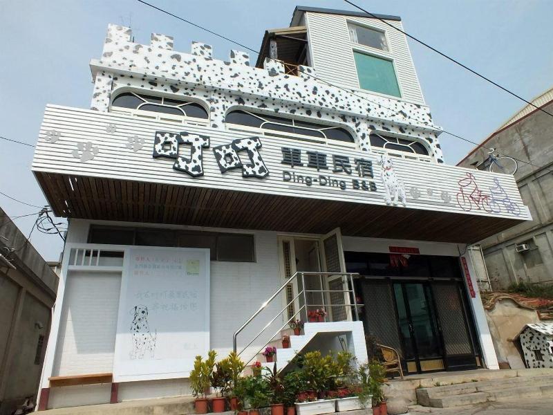 Ding Ding B & B image