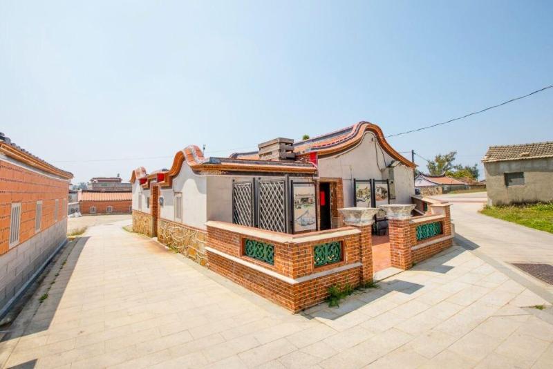 H&Y House image