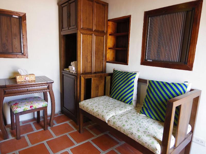 H&Y House image