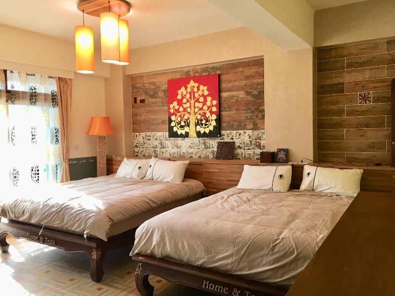 Home & Teak Homestay image