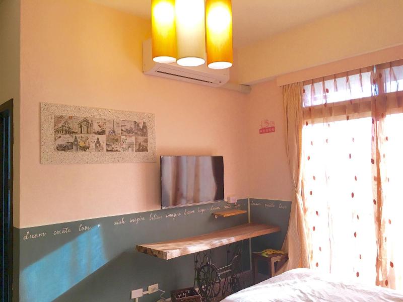 Home & Teak Homestay image