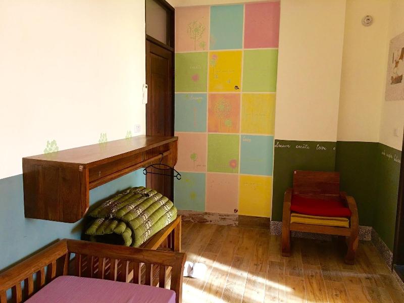 Home & Teak Homestay image