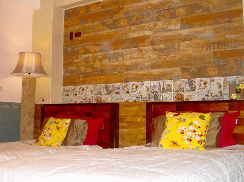 Home & Teak Homestay image