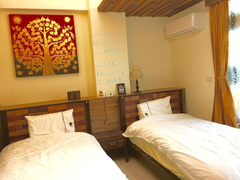 Home & Teak Homestay image