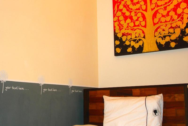 Home & Teak Homestay image