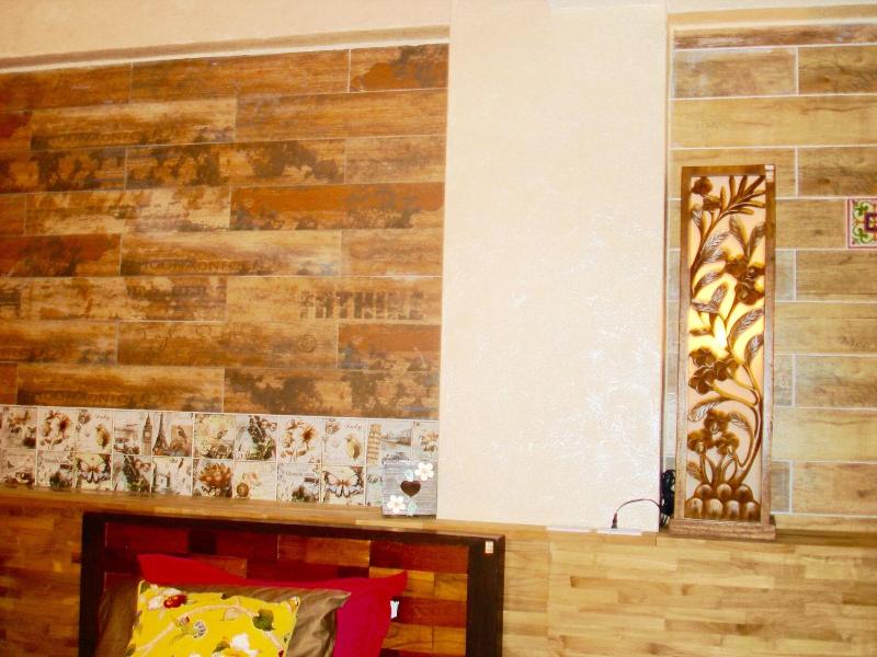 Home & Teak Homestay image