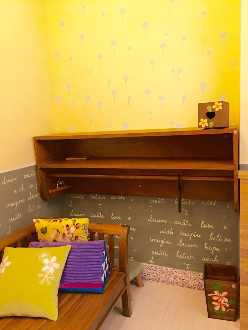 Home & Teak Homestay image