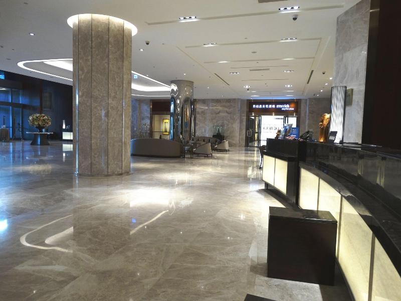 Everrich Golden Lake Hotel image