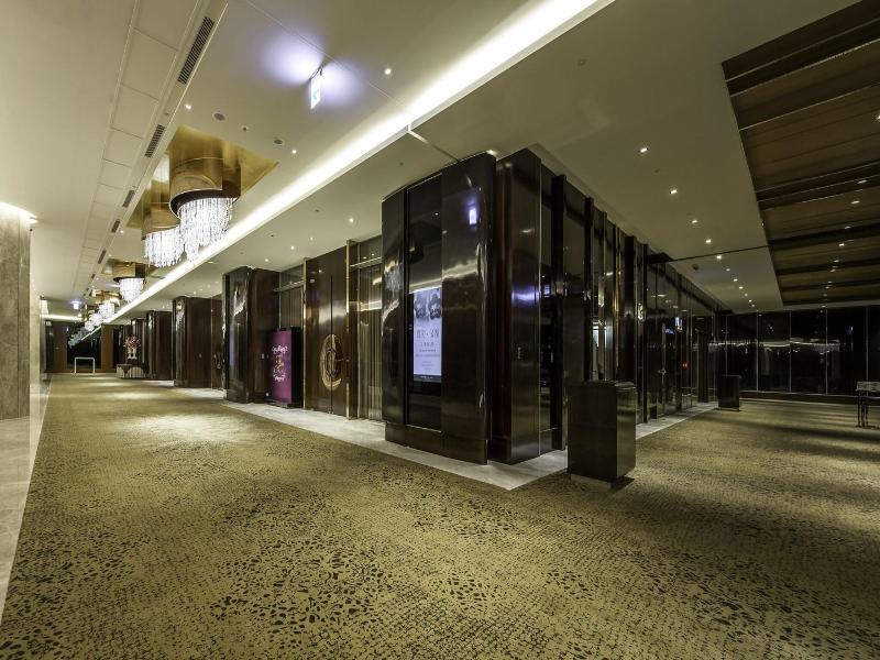 Everrich Golden Lake Hotel image