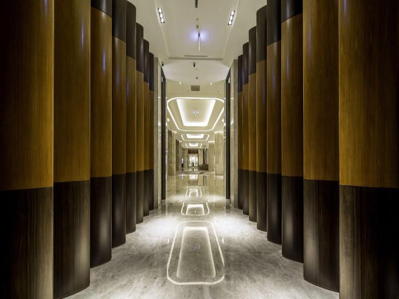 Everrich Golden Lake Hotel image