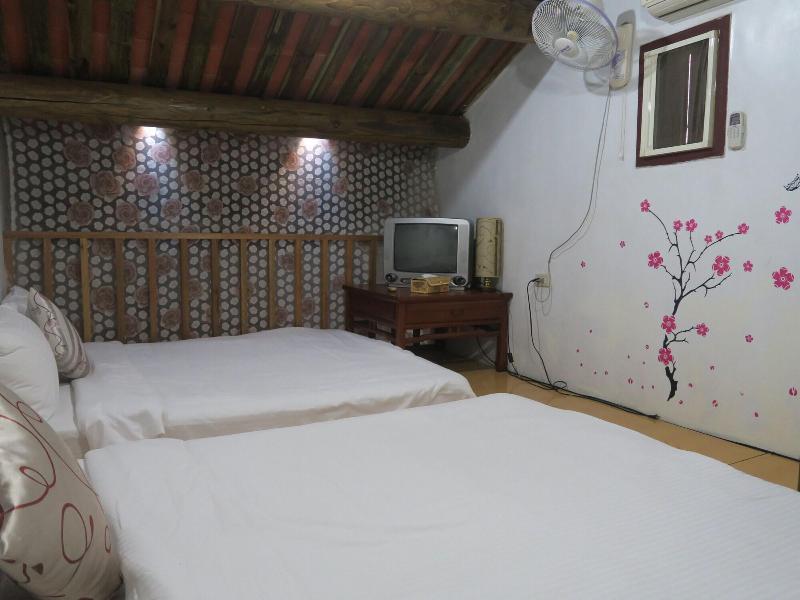 Shuitou Inn I image