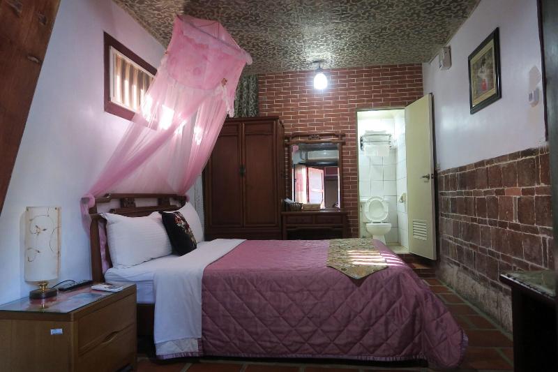 Shuitou Inn I image