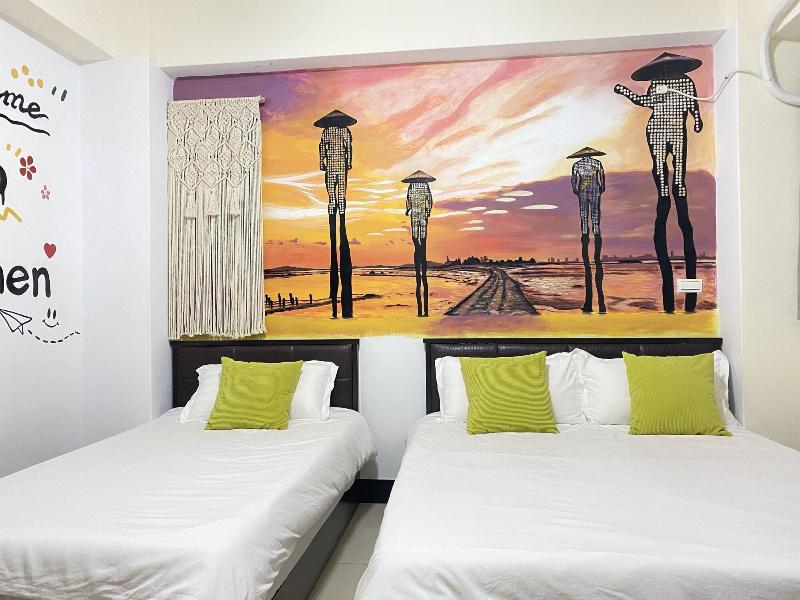 Gold Painting B&B image
