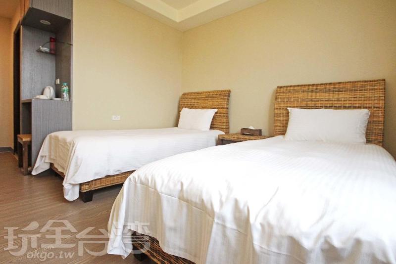 Ludao Hotel image
