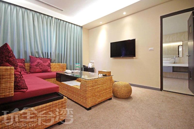 Ludao Hotel image