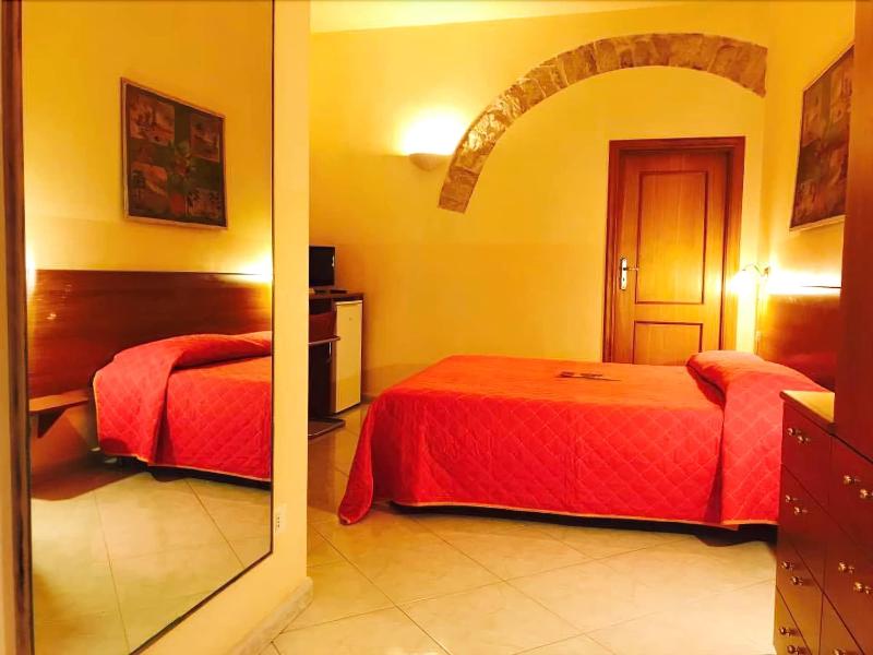 Room Economy image