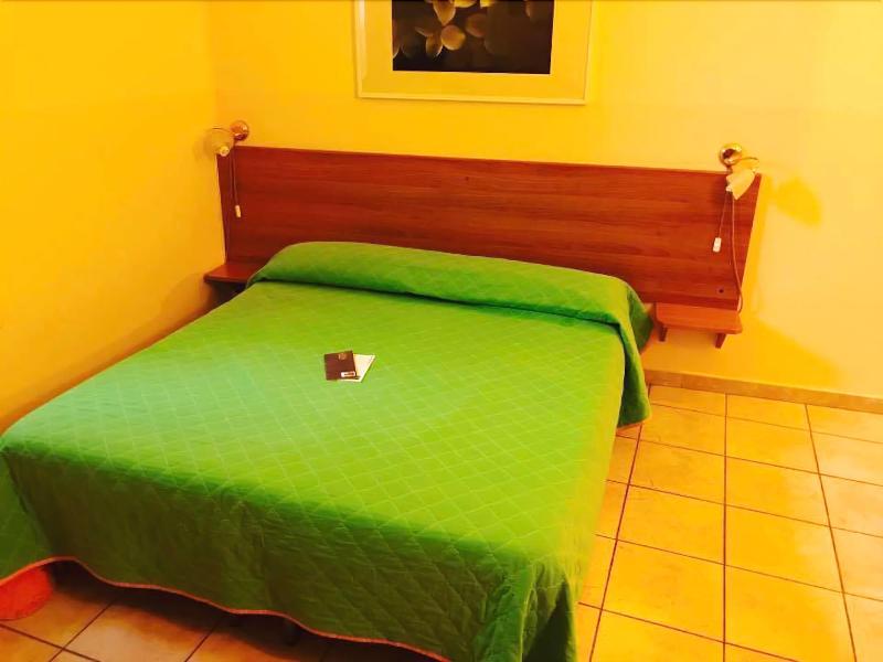 Room Economy image