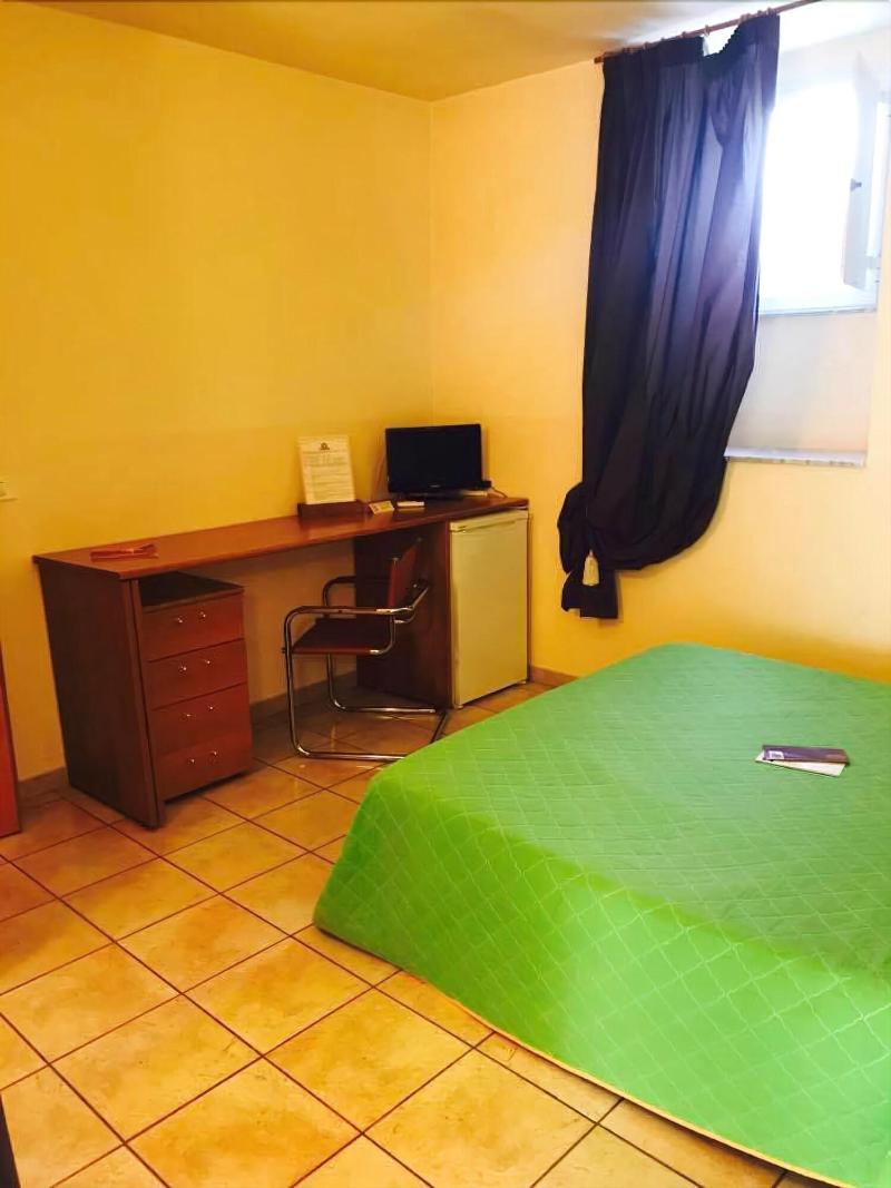 Room Economy image