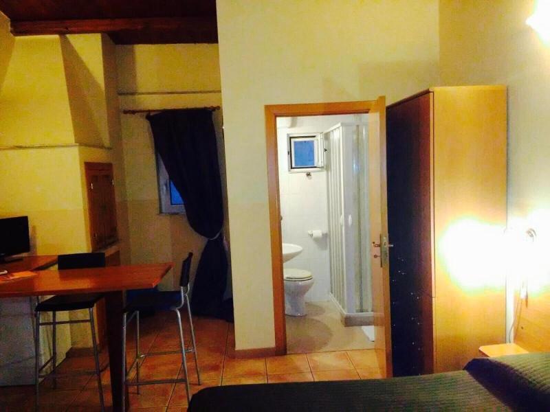 Room Economy image