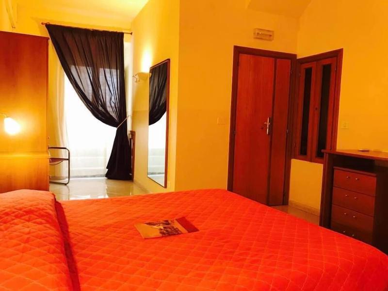 Room Economy image
