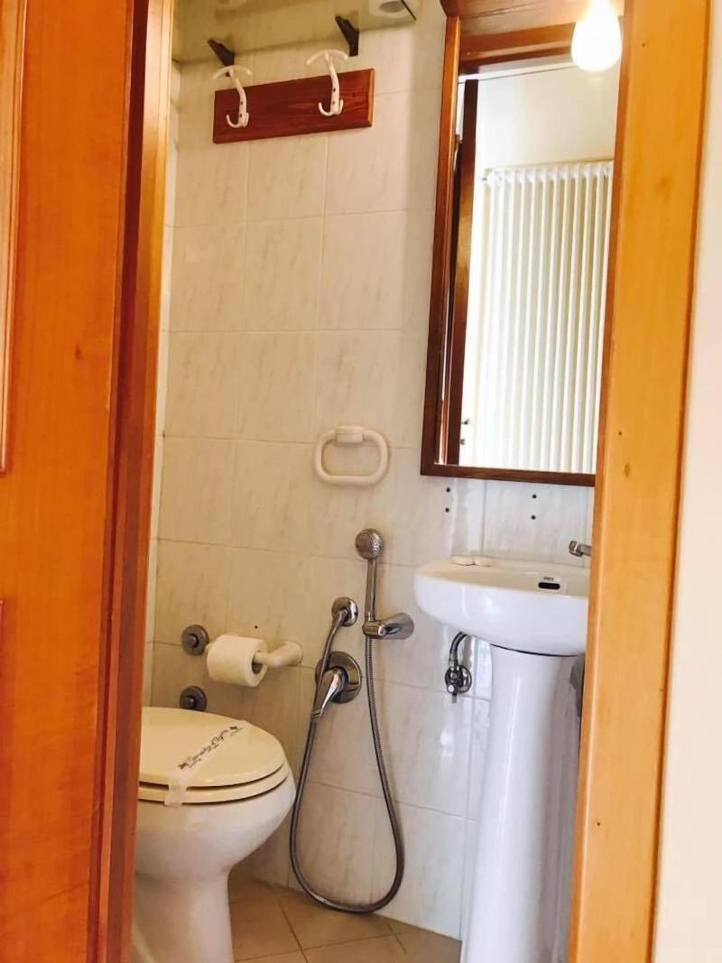Room Economy image