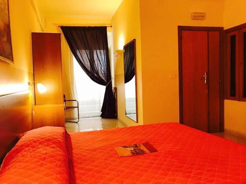Room Economy image