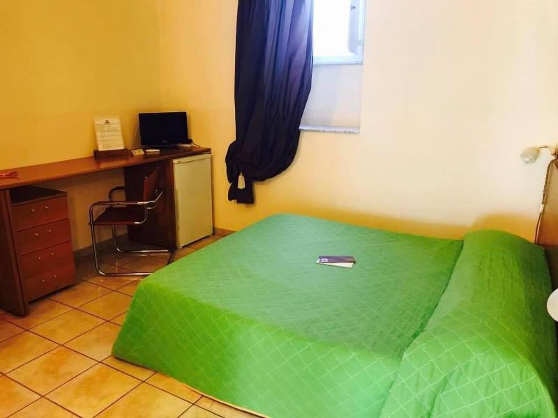 Room Economy image