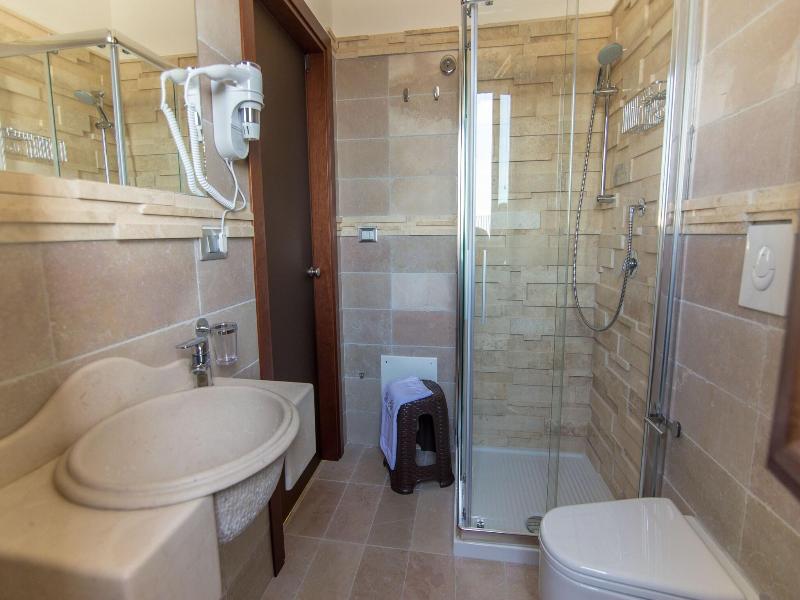 B&B Dimmito image